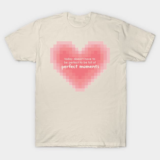 In the moment heart [red] T-Shirt by deadbeatprince typography